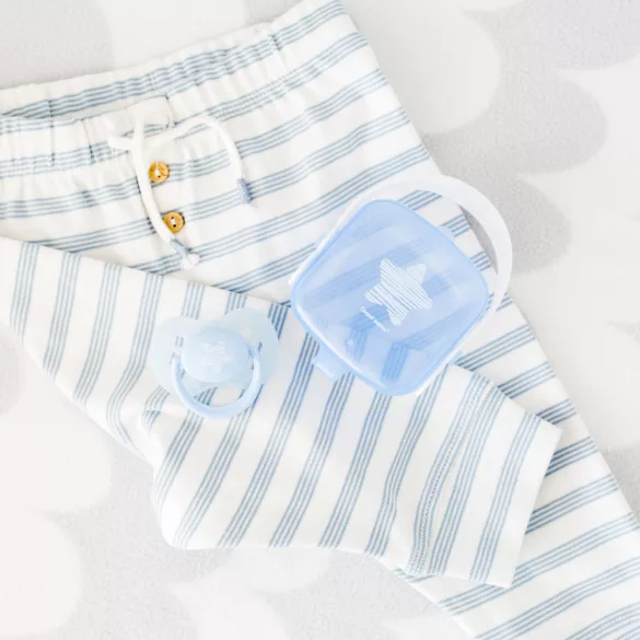 Canpol babies Szilikon szimmetrikus cumi 6-18hó PASTELS 1db-Kék