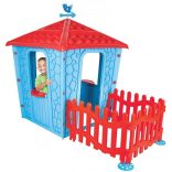 Pilsan ház kerítéssel kék/piros