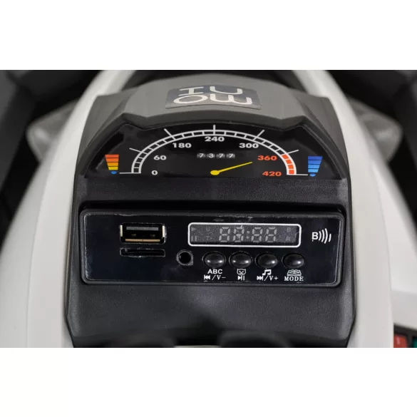 BO MAJESTIC quad FEHÉR