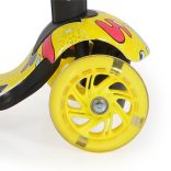 MONI Lollipop roller üléssel katicás sárga