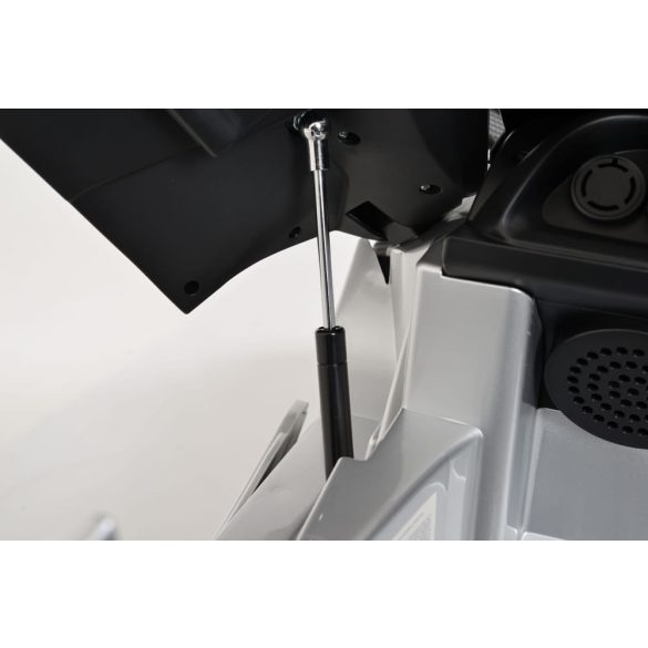 MONI BO flash elektromos sport autó metál silver