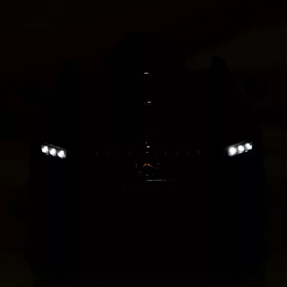 Bo Mercedes-AMG CLA45 elektromos autó 4 motoros PIROS