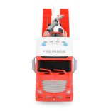 Tűzoltó vontató autó helikopterrel, autóval 54cm PIROS