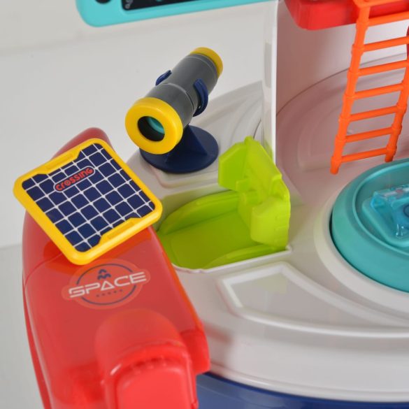 MŰANYAGJÁTÉK űrhajós zenélő, világító  asztal szett