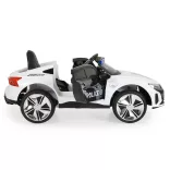 BO Audi RS e-tron 717 Police elektromos autó rendőrségi FEHÉR
