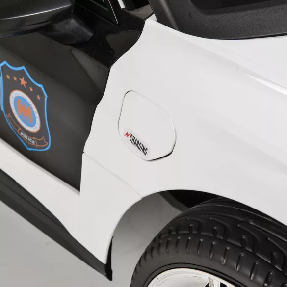 BO Audi RS e-tron 717 Police elektromos autó rendőrségi FEHÉR