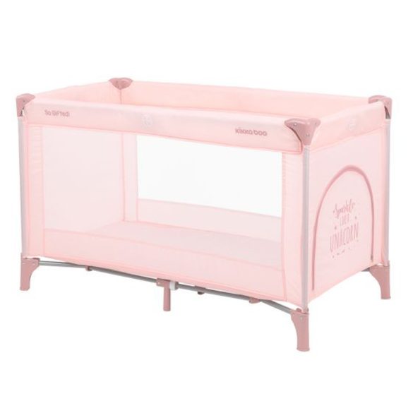 Kikkaboo So Gifted utazóágy 2023 - Pink manó palota