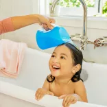 Munchkin hajöblítõ kancsó Rinse szilikon