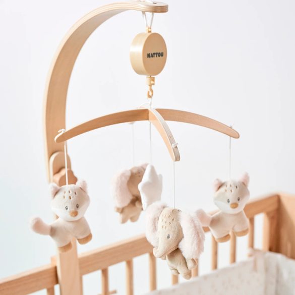 Nattou zenélõ-forgó plüss fa állvánnyal Flo, Ernest and Oli