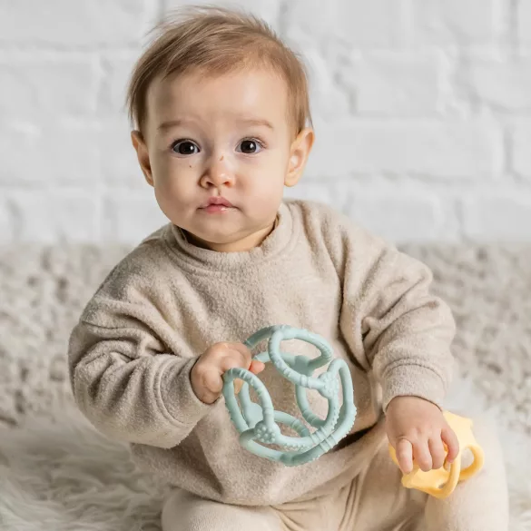 Nattou rágóka szilikon labda szett 2db  zöld-sárga