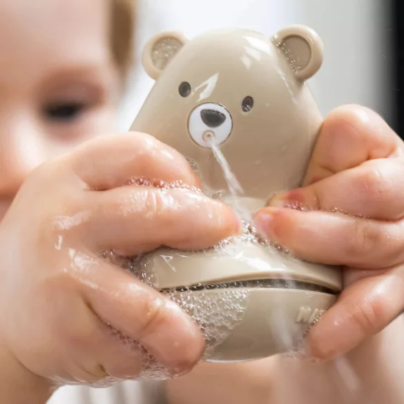 Nattou fürdõjáték szett spiccelõs 3db lányos