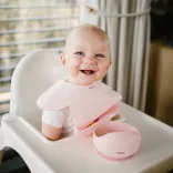 BabyOno elõke szilikon állítható rózsaszín 1639/02