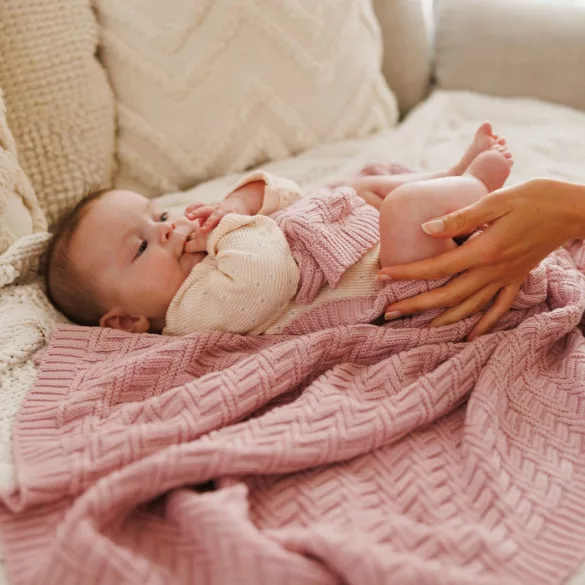 BabyOno babatakaró organikus pamut kötött 75x100cm rózsaszín 1647/01