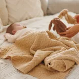 BabyOno babatakaró merino gyapjú kötött 75x100cm sötét bézs 1648/02