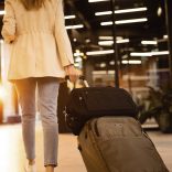 BabyOno pelenkázótáska kézipoggyász méretben 40x20x25 cm  fekete 1650/01