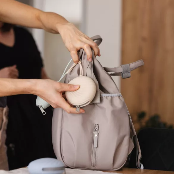 BabyOno cumitartó tok 2 cuminak szilikon cipzárral bézs 1569/03