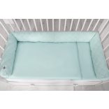 Prémium Royal babafészek és rácsvédő - Menta