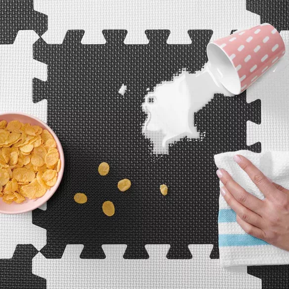 Kinderkraft szivacspuzzle szõnyeg Luno 30db fekete-fehér