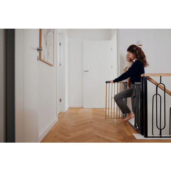 Lionelo Truus Slim biztonsági ajtórács - Carbon Natural (75-105 cm) 2 db toldóval!