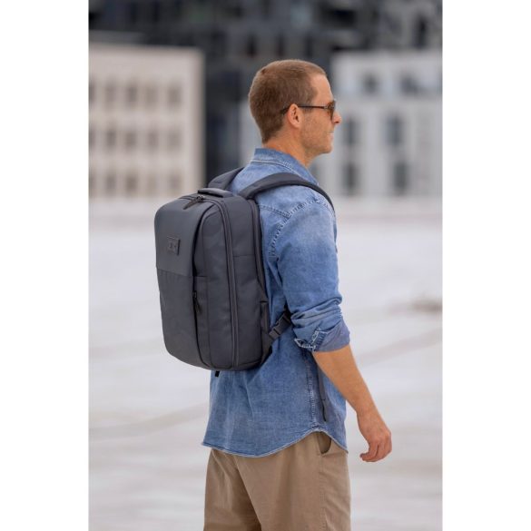 MiniMeis pelenkázó hátizsák és babarögzítõ hám étkezõszékhez Hero G5 Dusk Blue