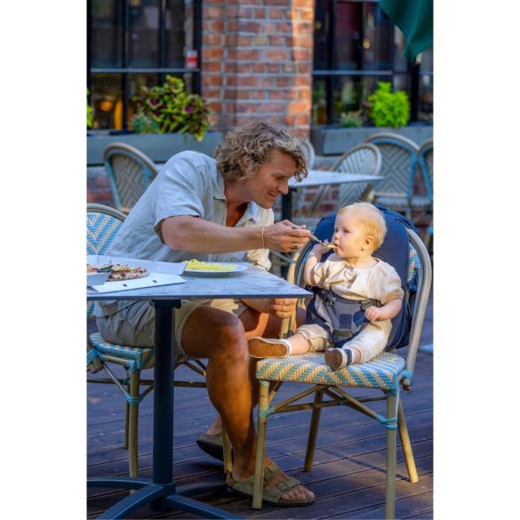 MiniMeis pelenkázó hátizsák és babarögzítõ hám étkezõszékhez Hero G5 Dusk Blue