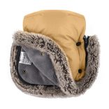 PETITE&MARS Téli szett Arctic 4in1 bundazsák + kézmelegítő kesztyű babakocsira Furry Elegant Caramel