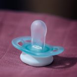 Philips AVENT játszócumi Ultra Start neutral 0-2hó fiús 2db