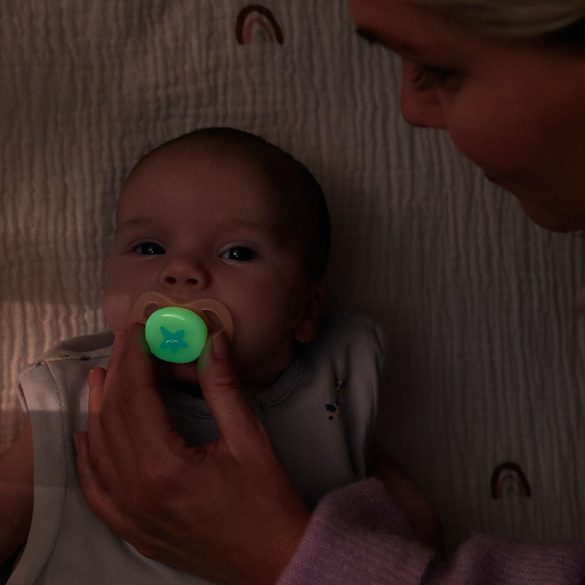 Philips AVENT játszócumi Ultra Start éjszakai 0-2hó lányos 2db