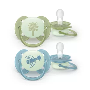 Philips AVENT játszócumi Ultrasoft éjszakai fenyõfa 18hó fiús 2db