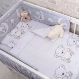 DOMBABY 3 részes ágynemű garnitúra fejvédővel  MACIS SZÜRKE