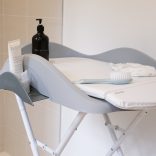 Béaba Camélé’O Pelenkézó asztal - Halvány köd