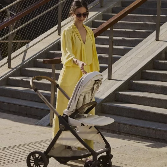BELLAGIO Trio babakocsi önműködő záródással 22 kg-ig