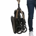Goody XPlus babakocsi 22 kg-ig automata, egykezes összecsukással