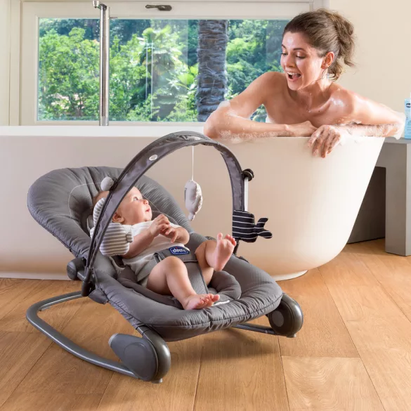 Chicco Hooplá kétfunkciós pihenőszék 0-18 kg - Champagne