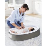 Skip Hop Retreat babafészek játékhíddal